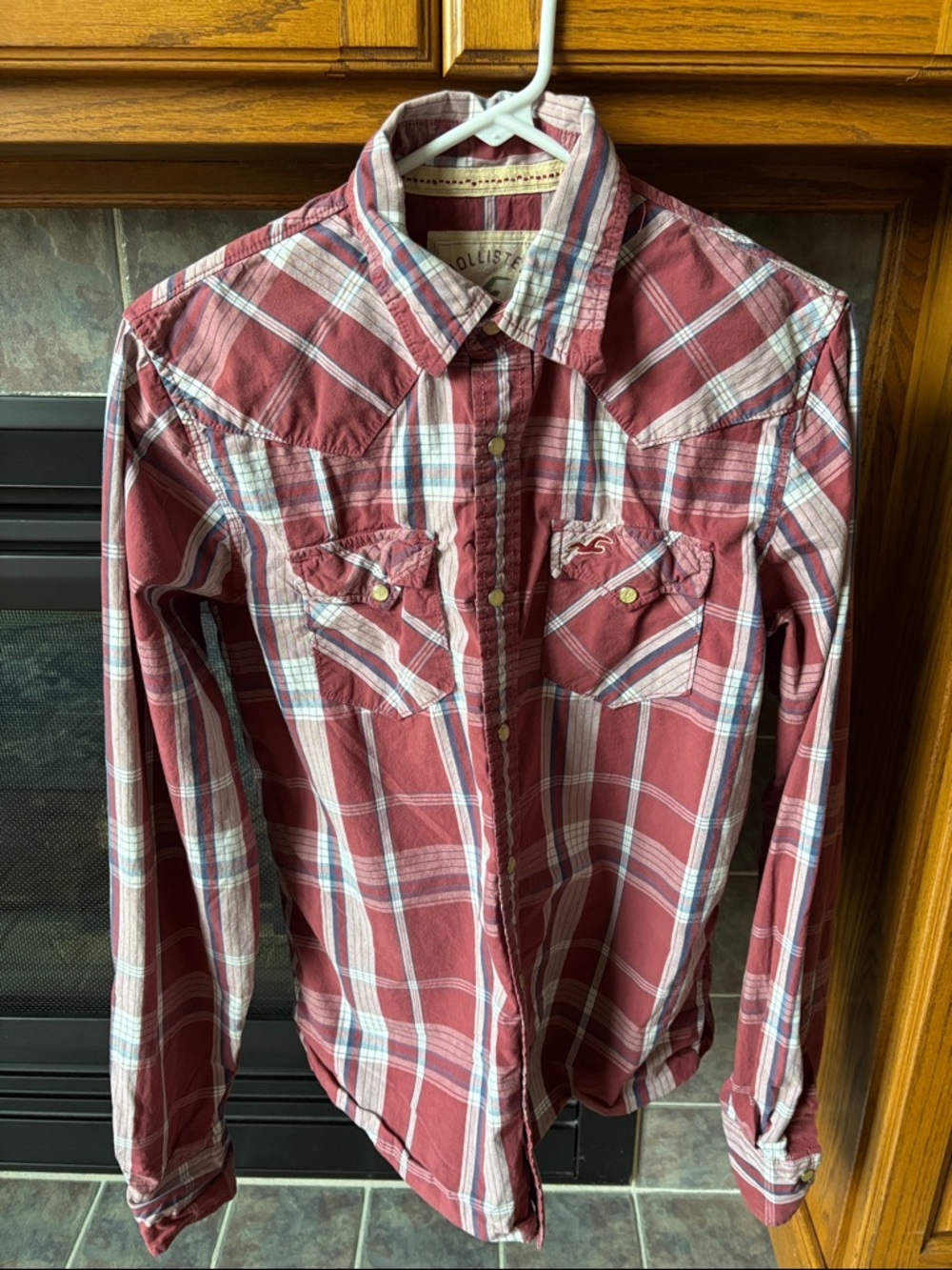 Hollister Red and White Plaid Button-Up Shirt